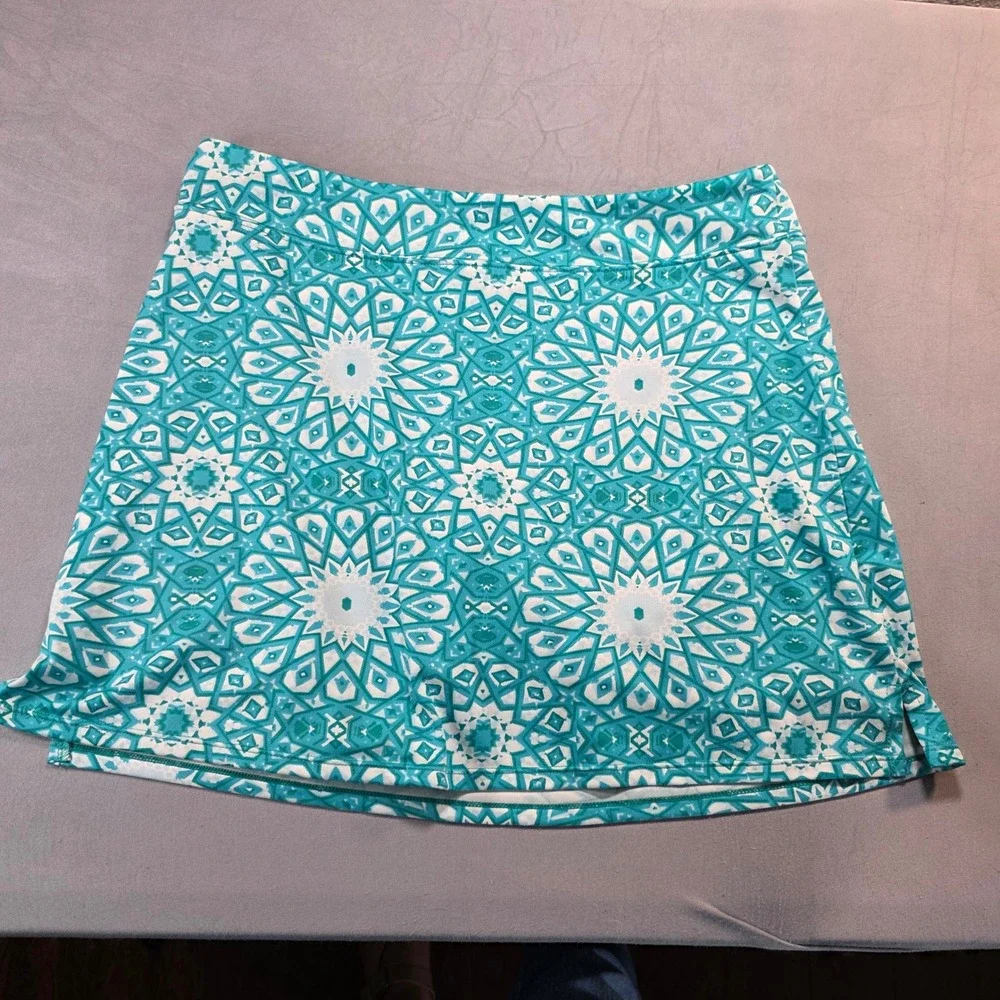 Tranquility by Colorado Clothing Teal Geometric Kaleidoscope Active Skort Medium